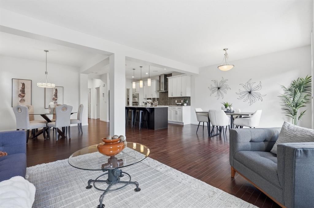 108 Evansborough Crescent Nw, Calgary, AB