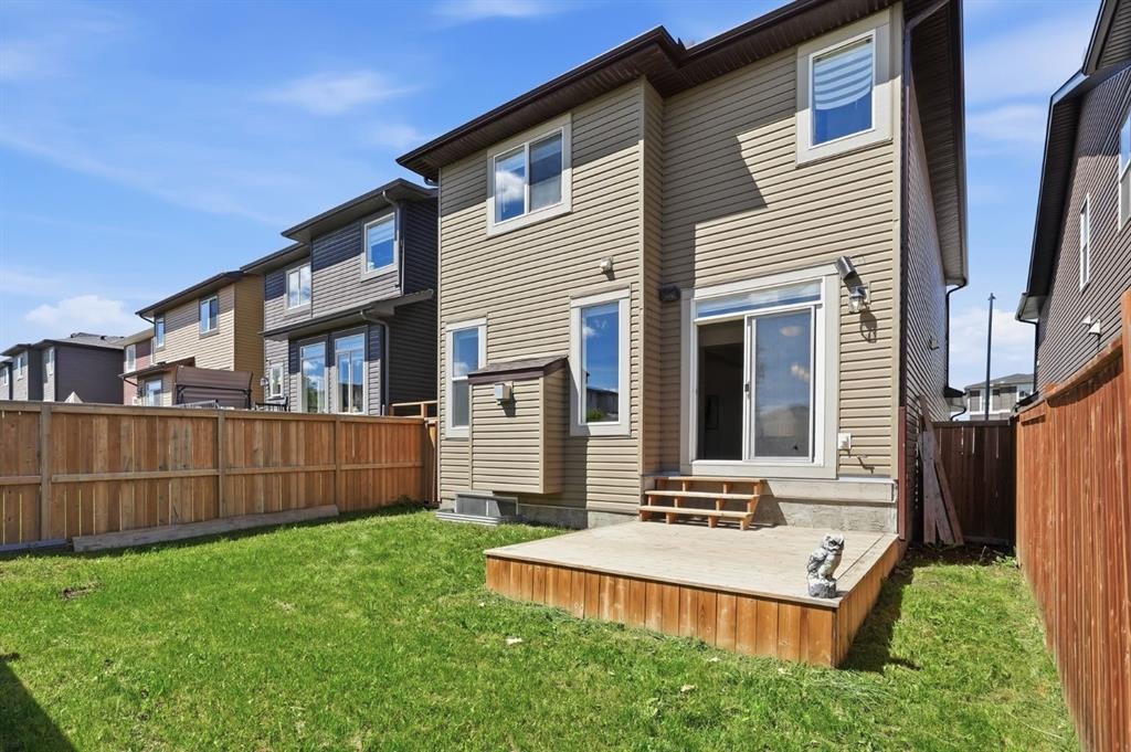 108 Evansborough Crescent Nw, Calgary, AB