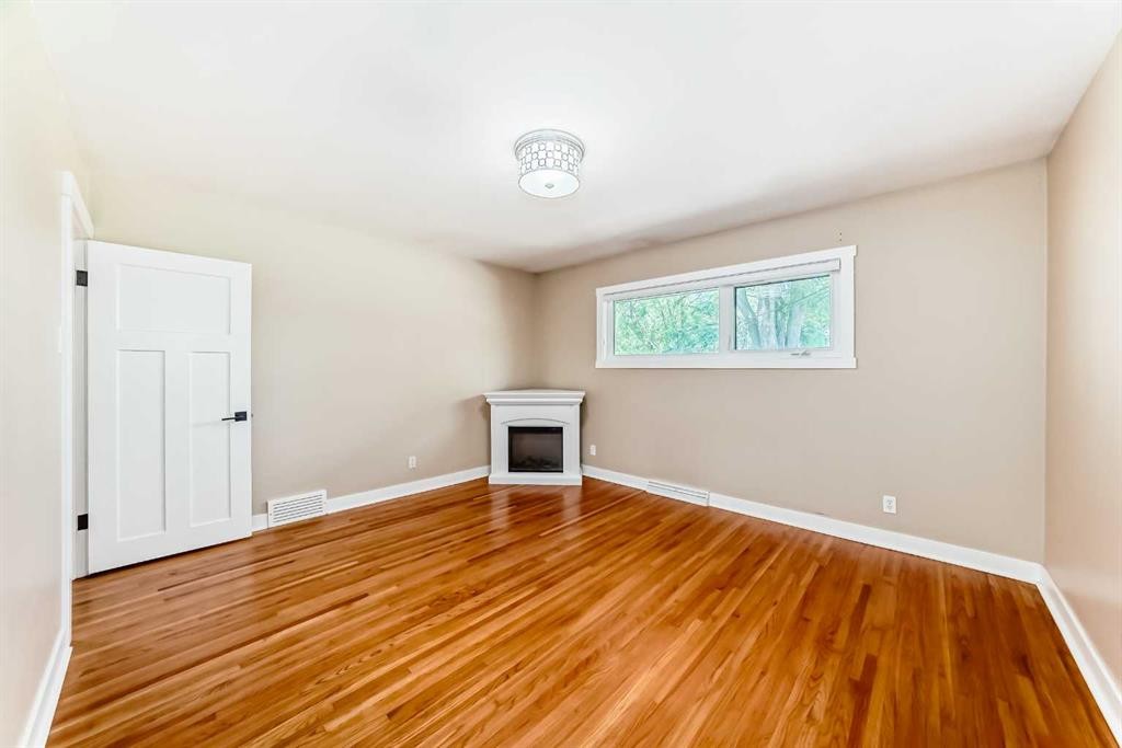 3708A Spruce Drive Sw, Calgary, AB