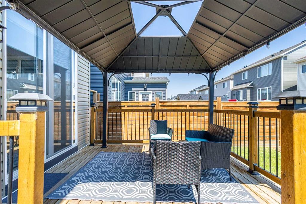 62 Carrington Rise Nw, Calgary, AB