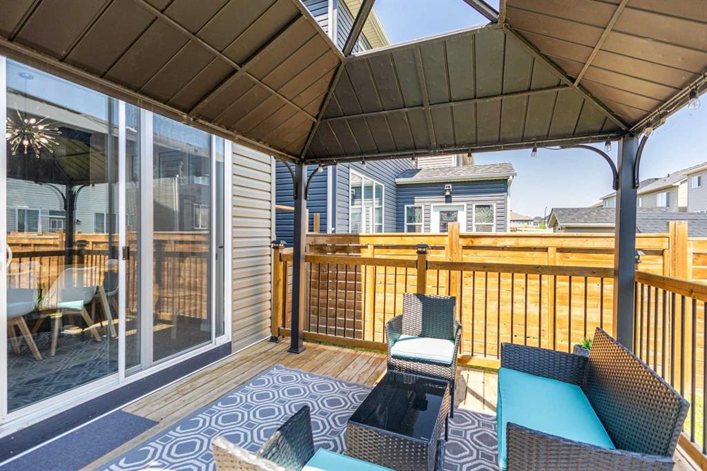 62 Carrington Rise Nw, Calgary, AB
