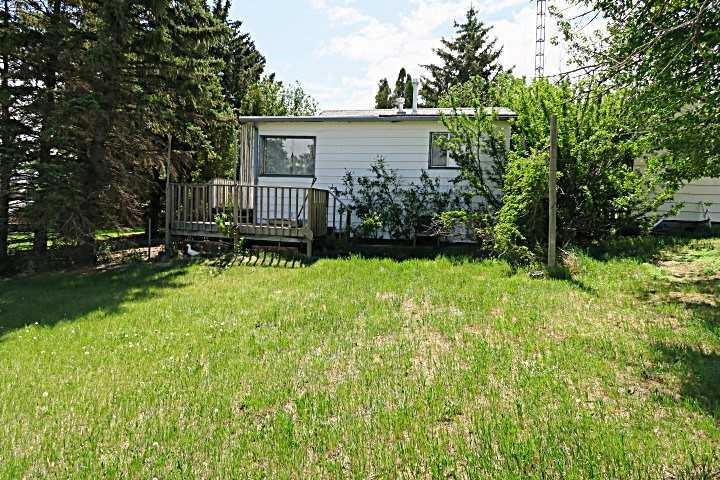 217 1 Street North, Lomond, AB