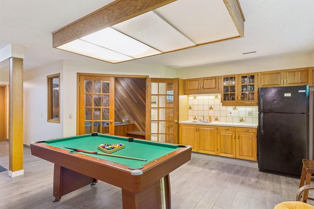 243 Silvergrove Place Nw, Calgary, AB