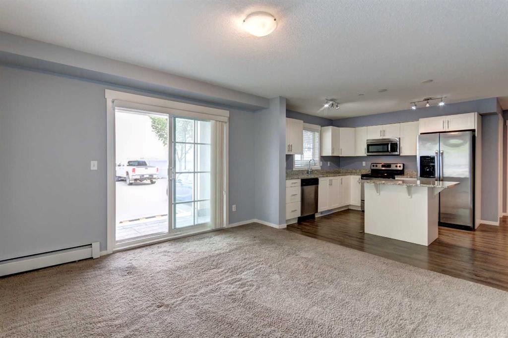 2114-755 Copperpond Boulevard Se, Calgary, AB