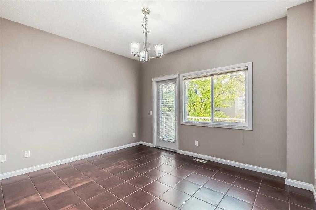 402 Wentworth Villas Sw, Calgary, AB - Indoor Photo Showing Other Room