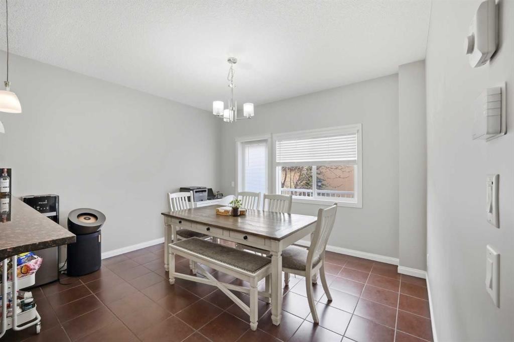 402 Wentworth Villas Sw, Calgary, AB - Indoor Photo Showing Dining Room