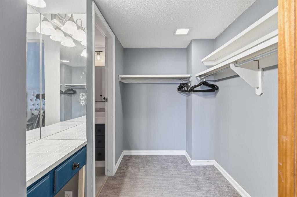 57-2225 Oakmoor Drive Sw, Calgary, AB - Indoor