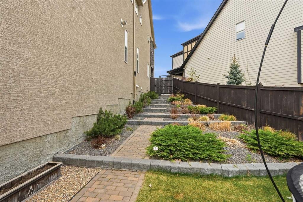 127 Marquis Grove Se, Calgary, AB - Outdoor
