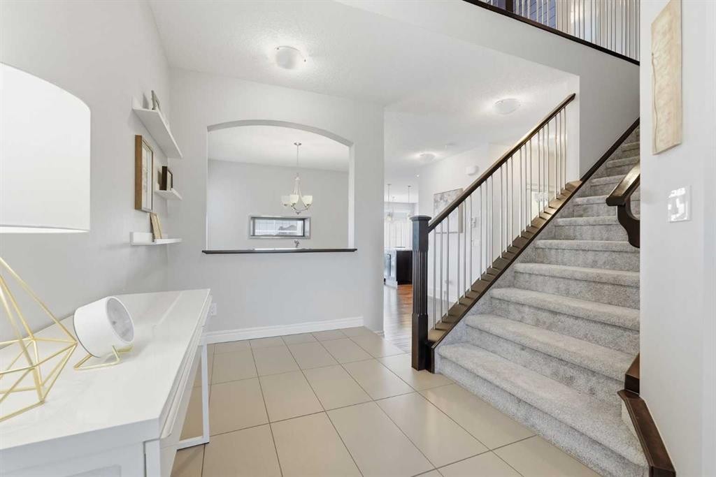 127 Marquis Grove Se, Calgary, AB - Indoor Photo Showing Other Room
