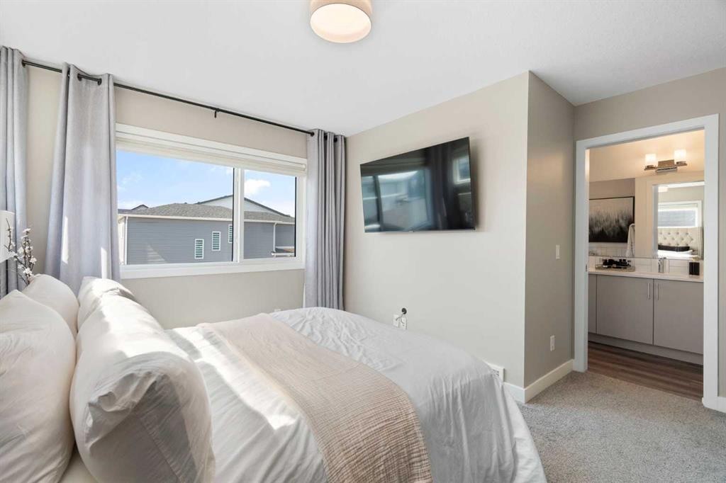3872 202 Avenue Se, Calgary, AB - Indoor Photo Showing Bedroom
