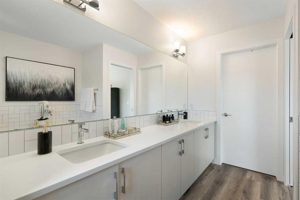 3872 202 Avenue Se, Calgary, AB - Indoor Photo Showing Bathroom