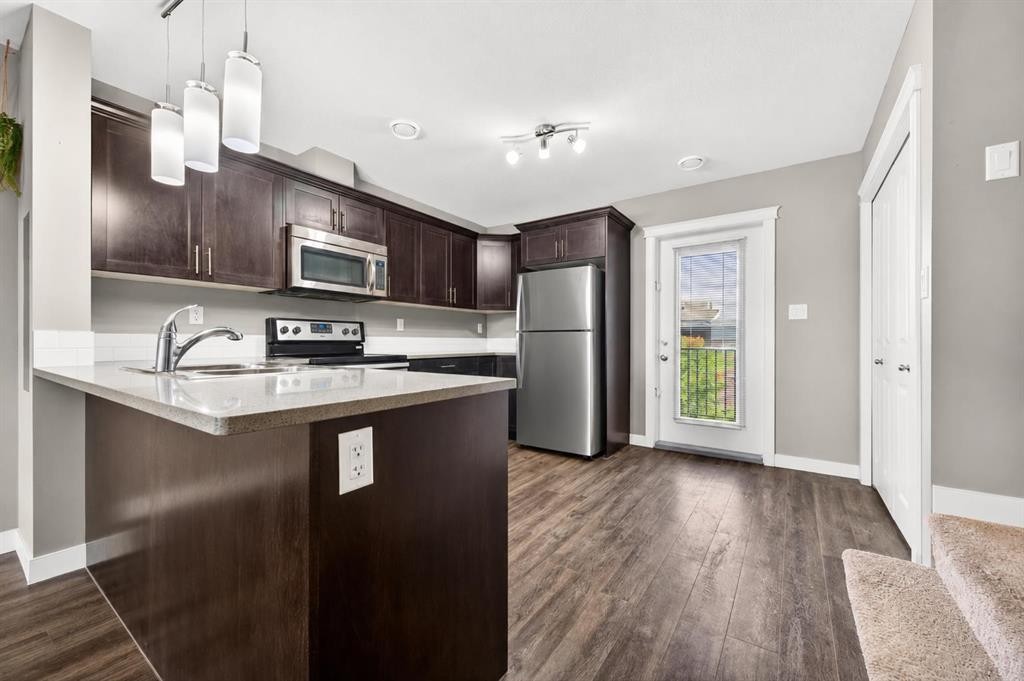 111-81 Willow Road, Blackfalds, AB