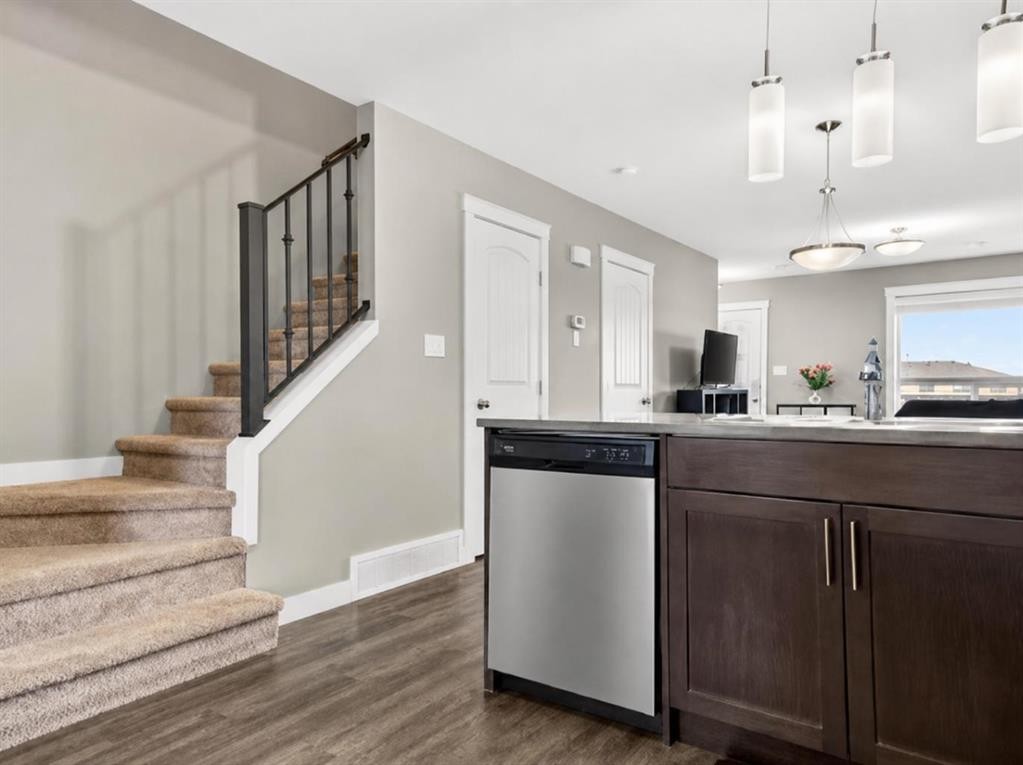 111-81 Willow Road, Blackfalds, AB