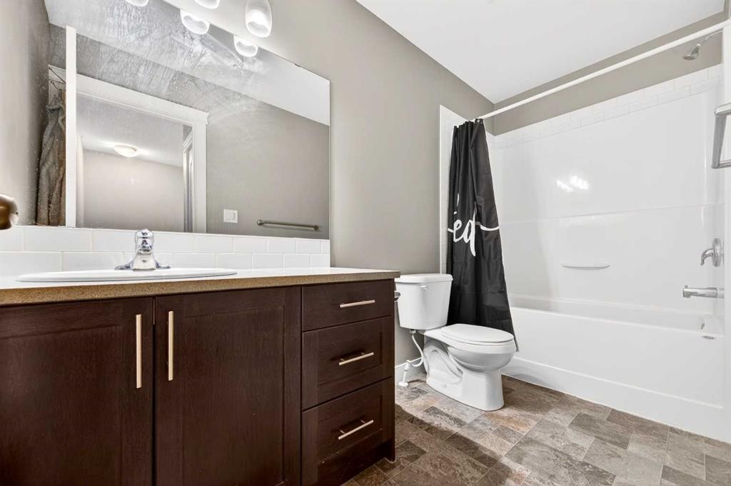 111-81 Willow Road, Blackfalds, AB