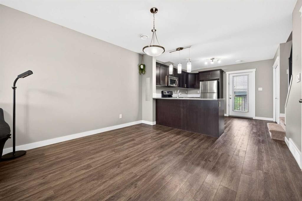 111-81 Willow Road, Blackfalds, AB