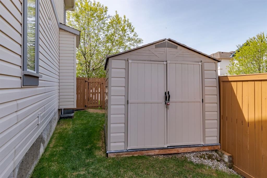 6 Cranwell Link Se, Calgary, AB - Outdoor With Exterior