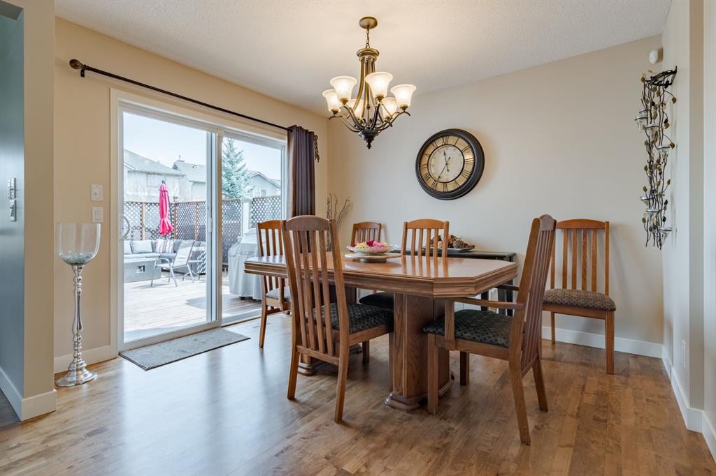 6 Cranwell Link Se, Calgary, AB - Indoor Photo Showing Dining Room