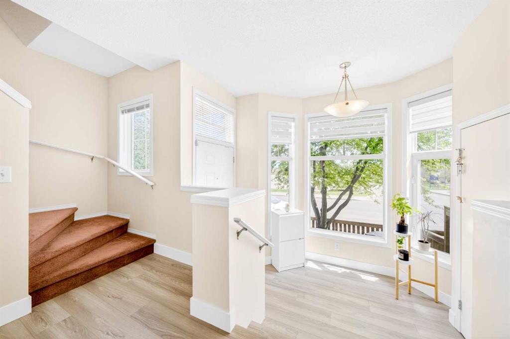 203 Mckenzie Towne Gate Se, Calgary, AB