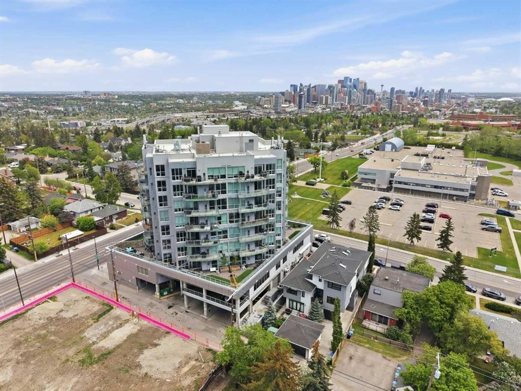 406-2505 17 Avenue Sw, Calgary, AB - Outdoor With View