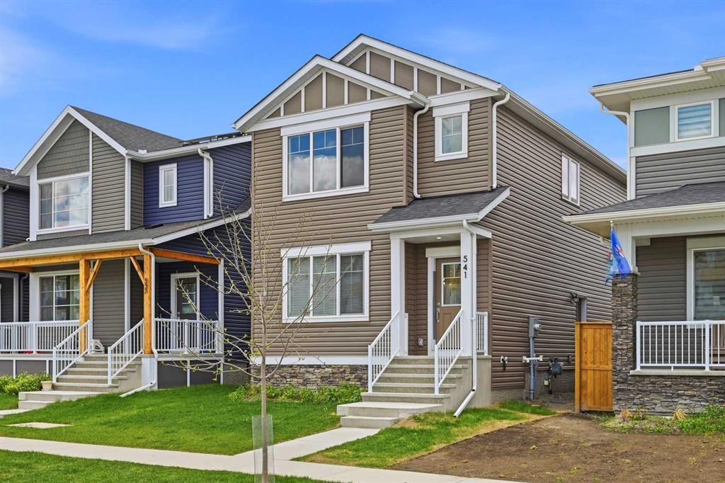 541 Bayview Street Sw, Airdrie, AB - Outdoor With Facade