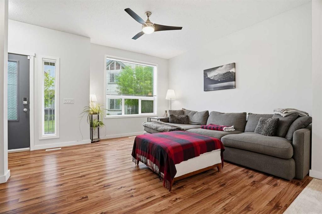 65 Copperstone Cove Se, Calgary, AB