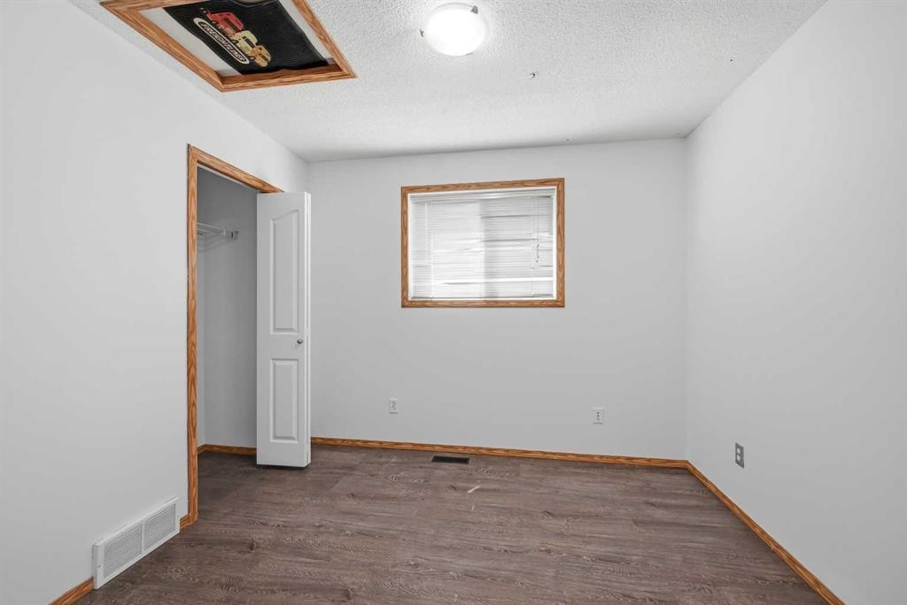 11 Covecreek Close Ne, Calgary, AB