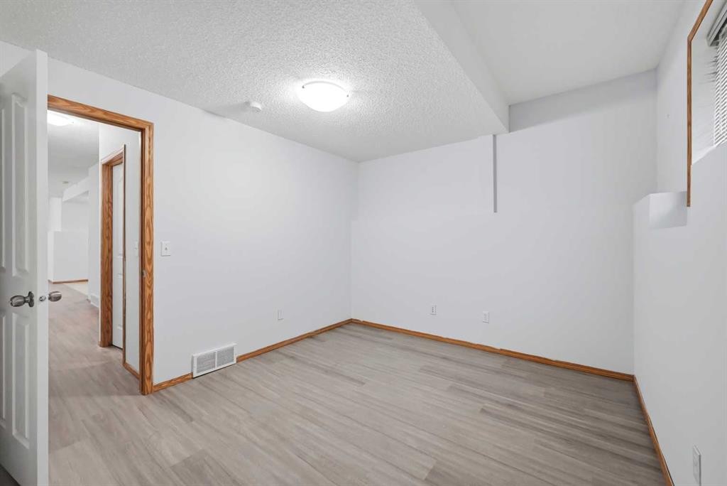 11 Covecreek Close Ne, Calgary, AB