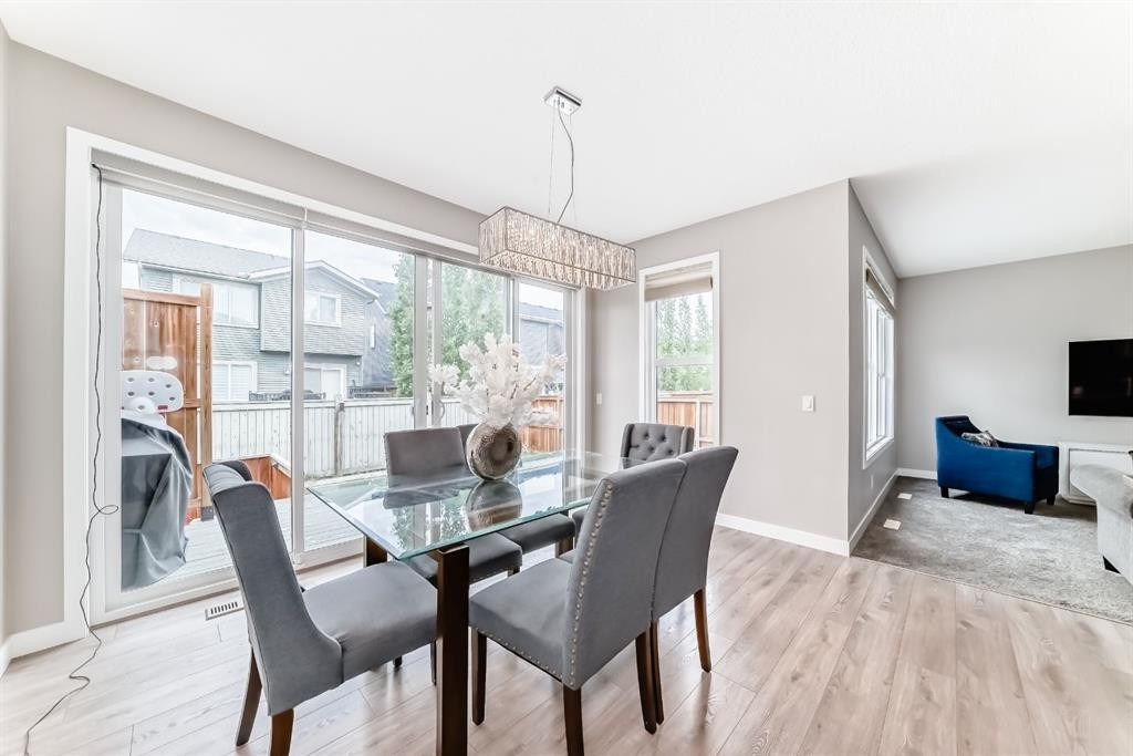 259 Kingfisher Crescent Se, Airdrie, AB