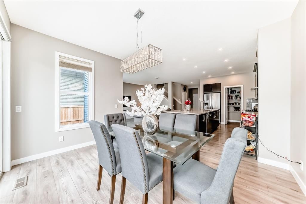 259 Kingfisher Crescent Se, Airdrie, AB