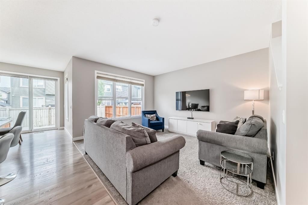 259 Kingfisher Crescent Se, Airdrie, AB