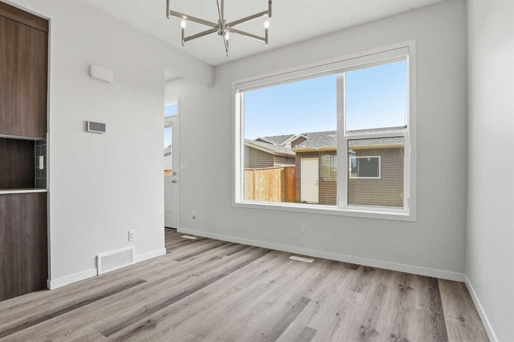 352 Dawson Drive, Chestermere, AB - Indoor Photo Showing Other Room