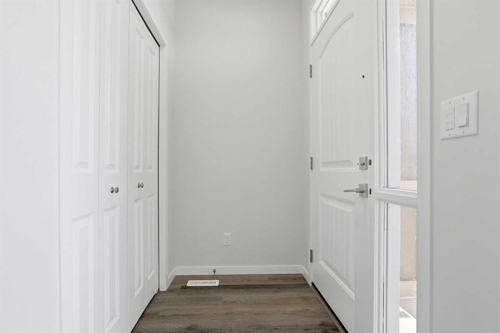 352 Dawson Drive, Chestermere, AB - Indoor Photo Showing Other Room