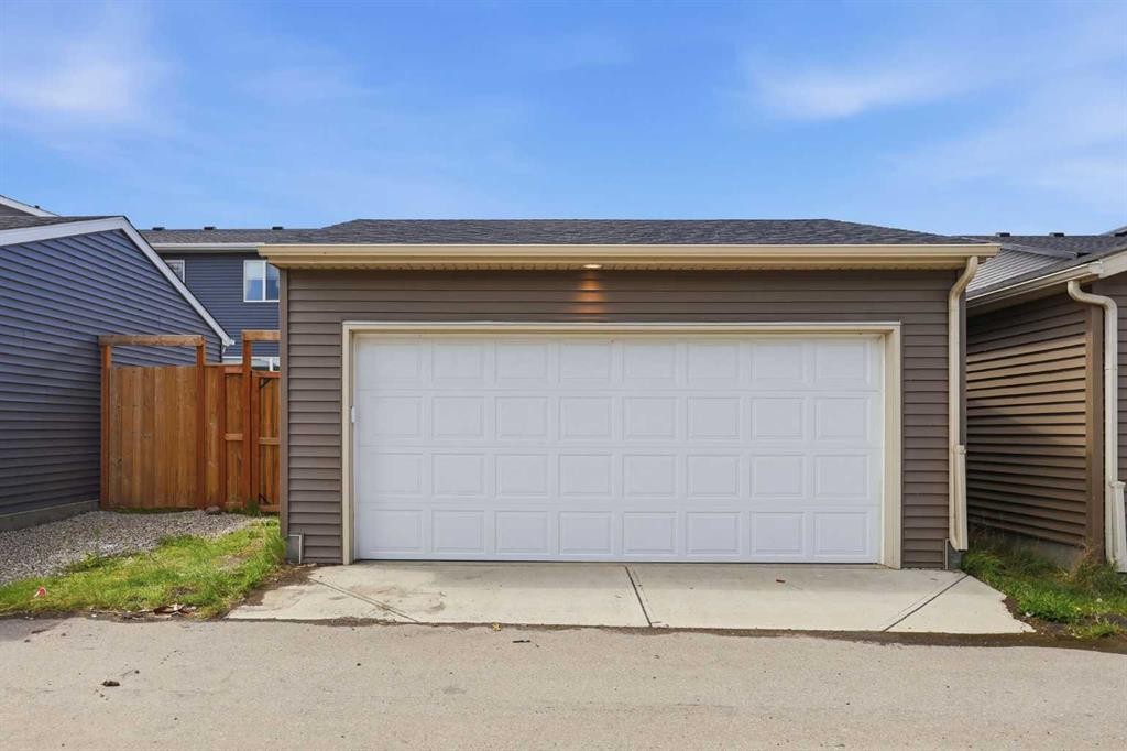 352 Dawson Drive, Chestermere, AB - Outdoor With Exterior