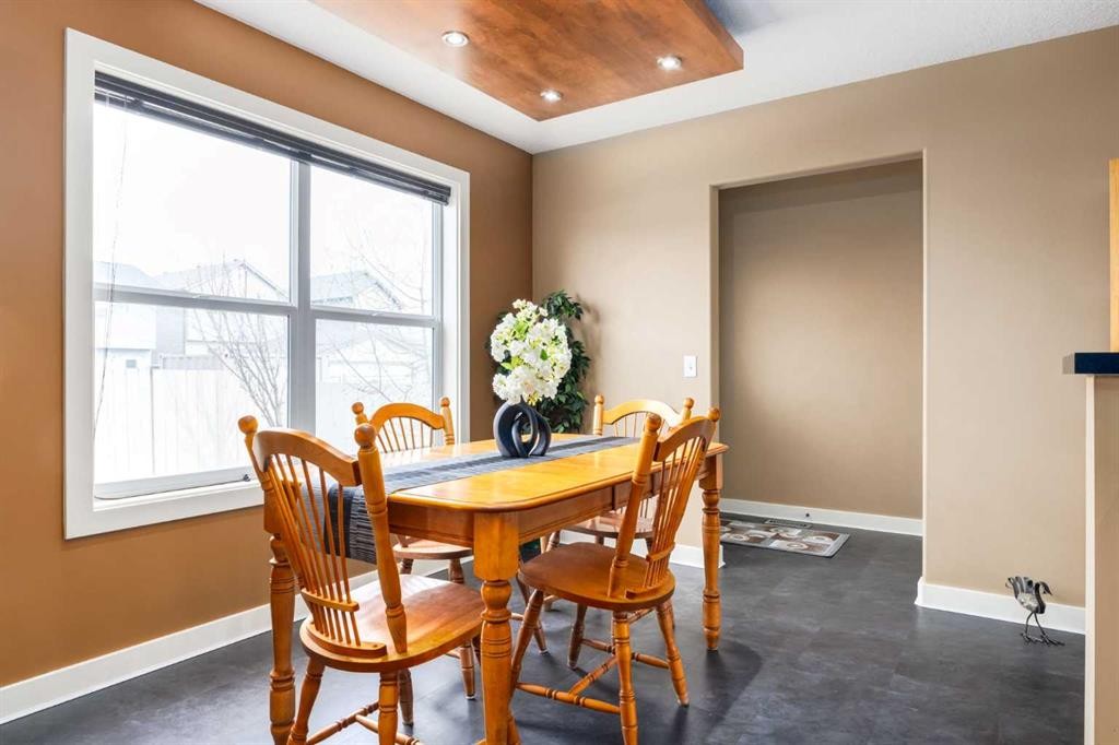 159 Cimarron Grove Crescent, Okotoks, AB - Indoor Photo Showing Dining Room