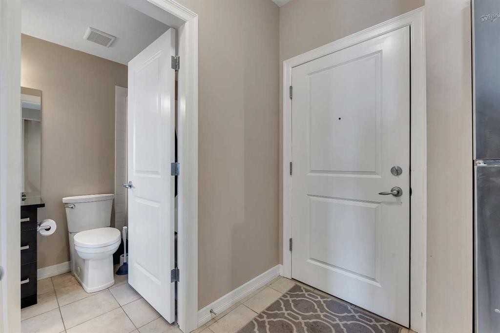 312-117 Copperpond Common, Calgary, AB