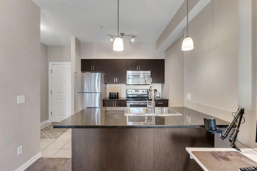 312-117 Copperpond Common, Calgary, AB