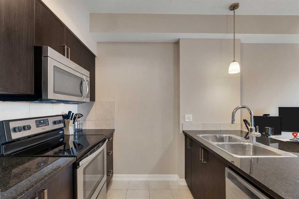 312-117 Copperpond Common, Calgary, AB