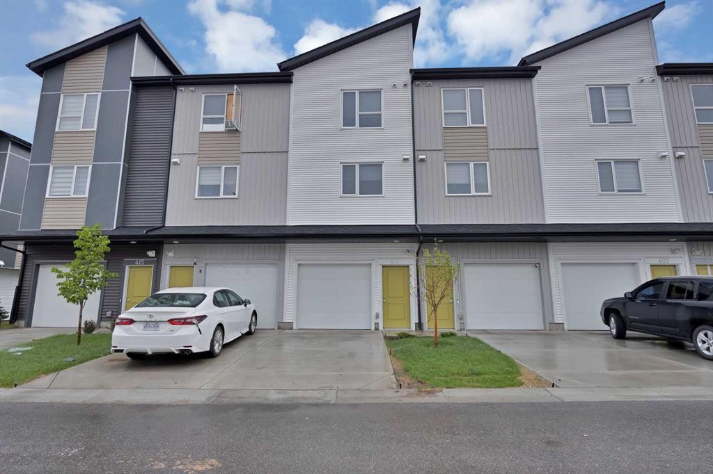 411-301 Redstone Boulevard Ne, Calgary, AB - Outdoor With Facade