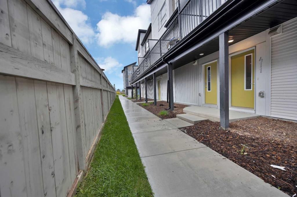 411-301 Redstone Boulevard Ne, Calgary, AB - Outdoor With Exterior