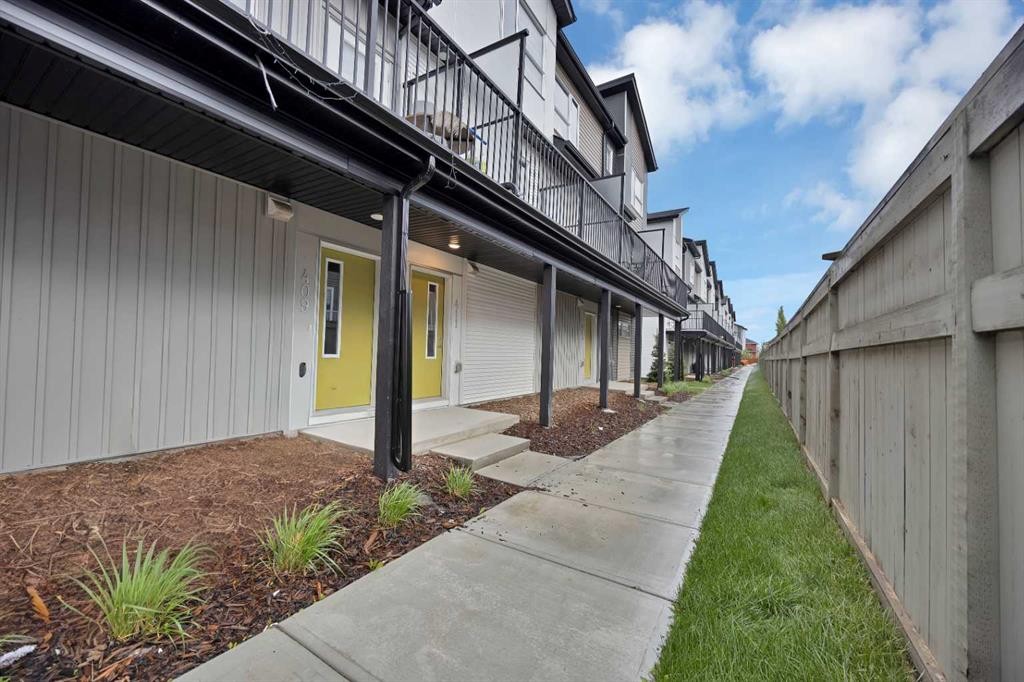 411-301 Redstone Boulevard Ne, Calgary, AB - Outdoor With Exterior