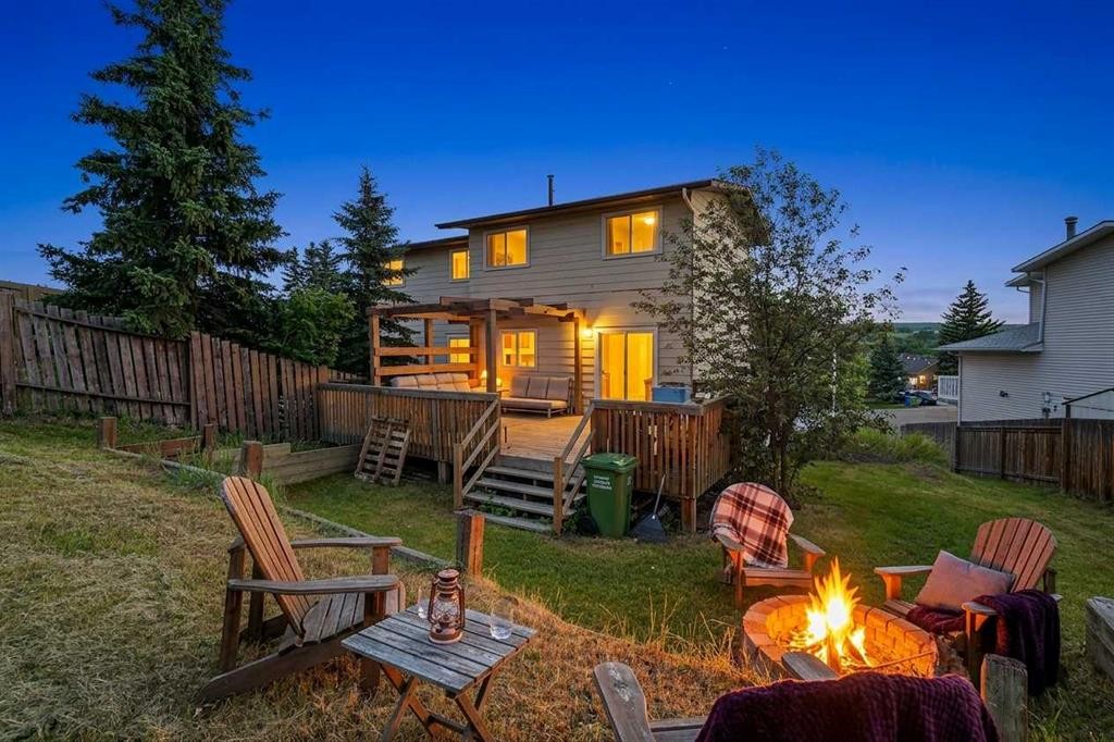 26 Glenpatrick Crescent, Cochrane, AB