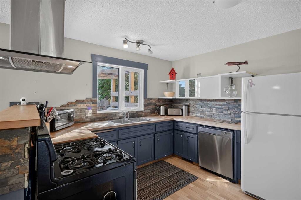 26 Glenpatrick Crescent, Cochrane, AB