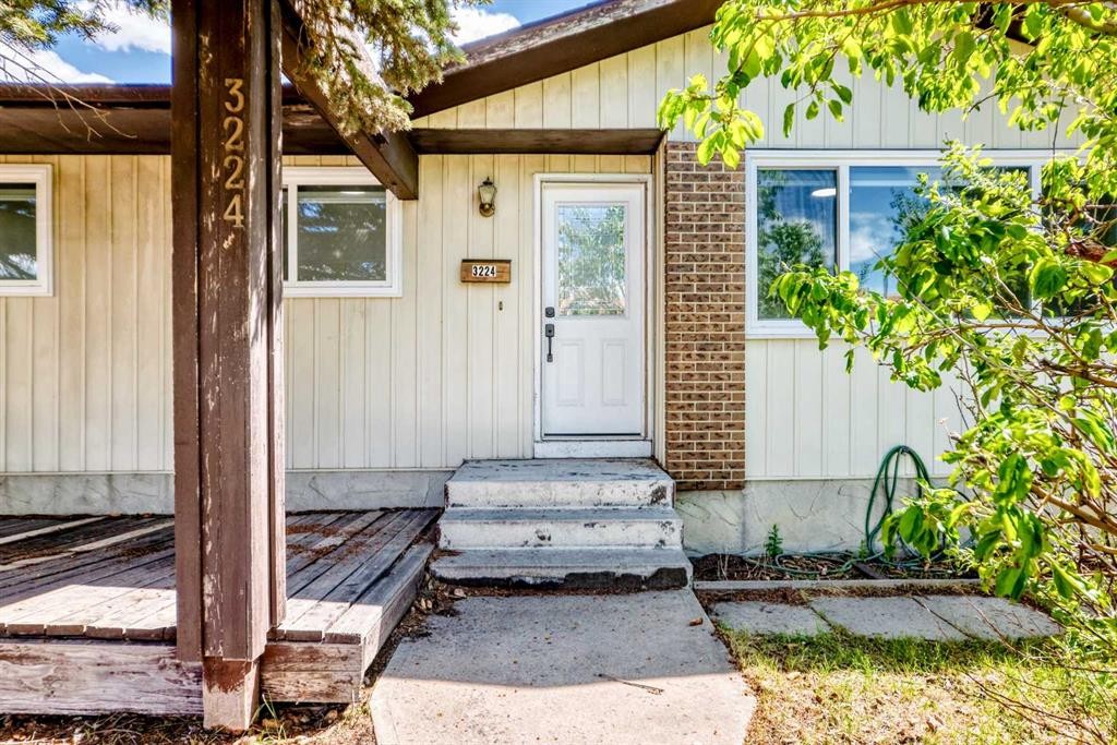 3224 Rundlelawn Road Ne, Calgary, AB