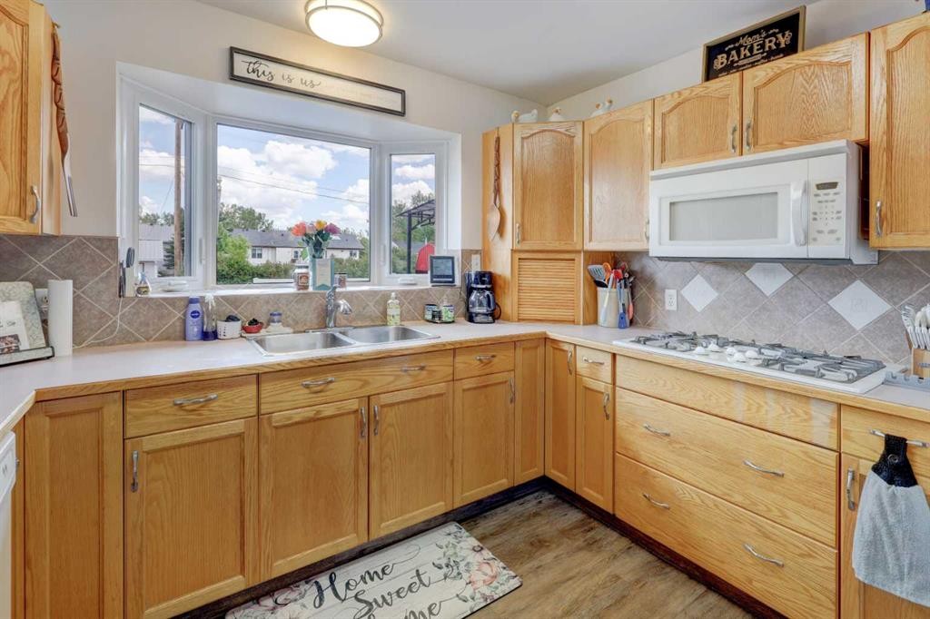 426 9 Street, Beiseker, AB