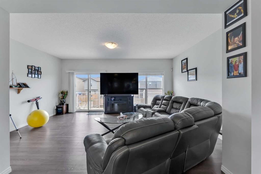 569 Savanna Boulevard Ne, Calgary, AB