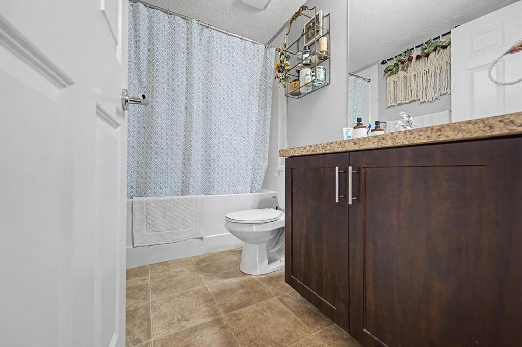 3312-279 Copperpond Common Se, Calgary, AB - Indoor Photo Showing Bathroom