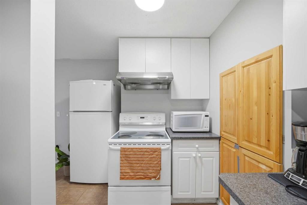 101 Coville Crescent Ne, Calgary, AB - Indoor