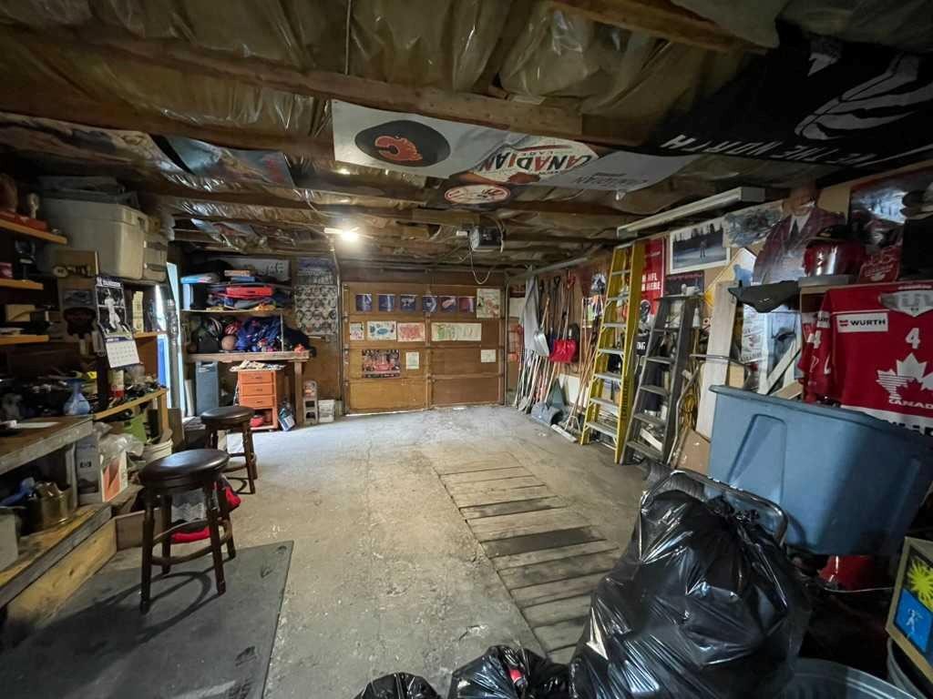 4803 Montana Crescent Nw, Calgary, AB