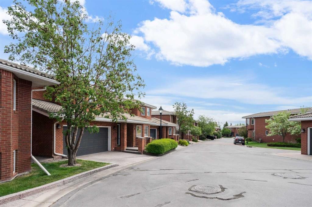 35 Prominence Path Sw, Calgary, AB - Outdoor