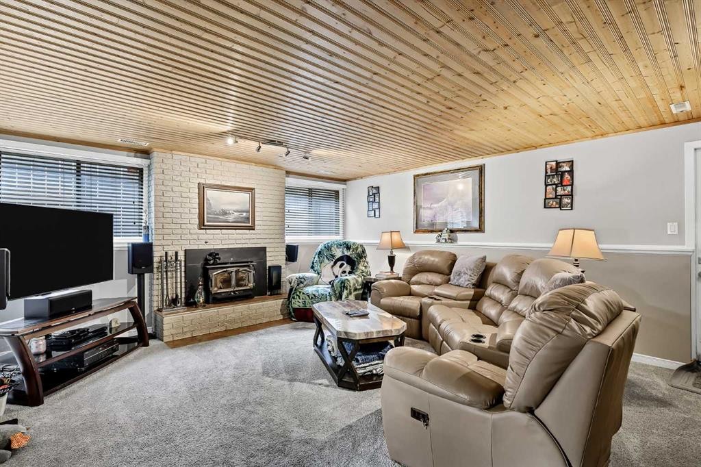 364 Silvergrove Place Nw, Calgary, AB